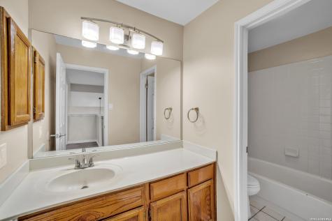 10123 Shadyglen San Antonio TX 78240