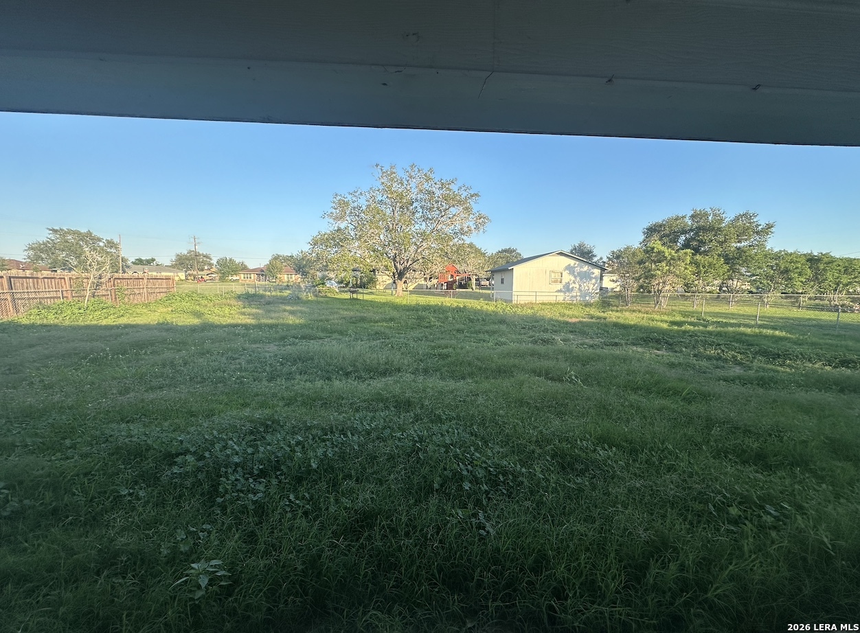 608 E Westmeyer Street Poth TX 78147