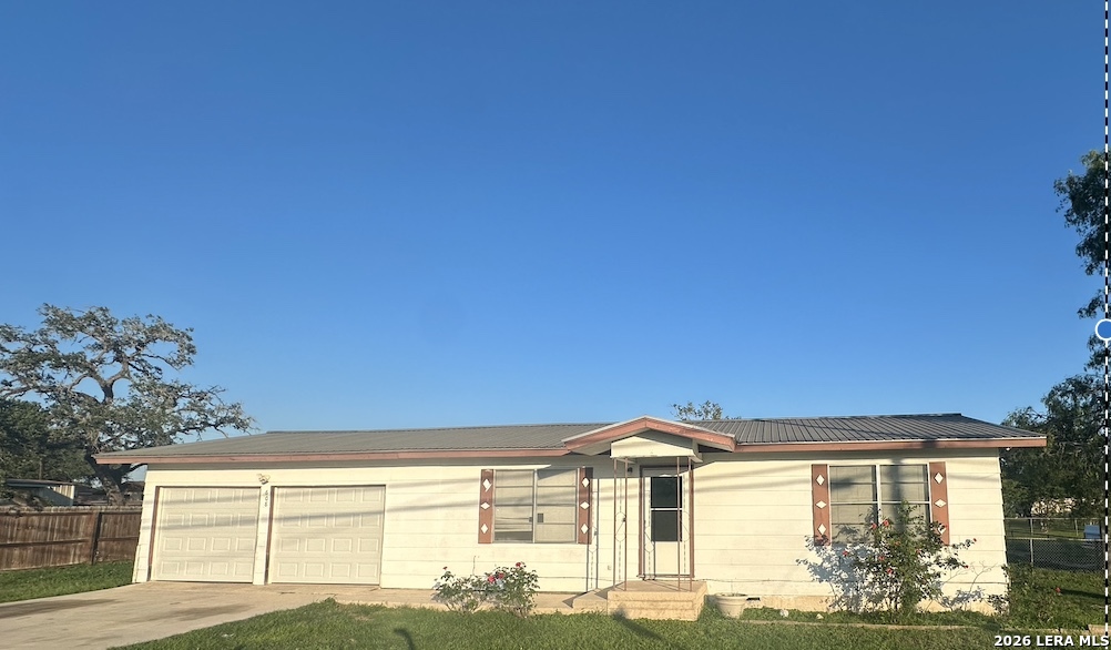 608 E Westmeyer Street Poth TX 78147
