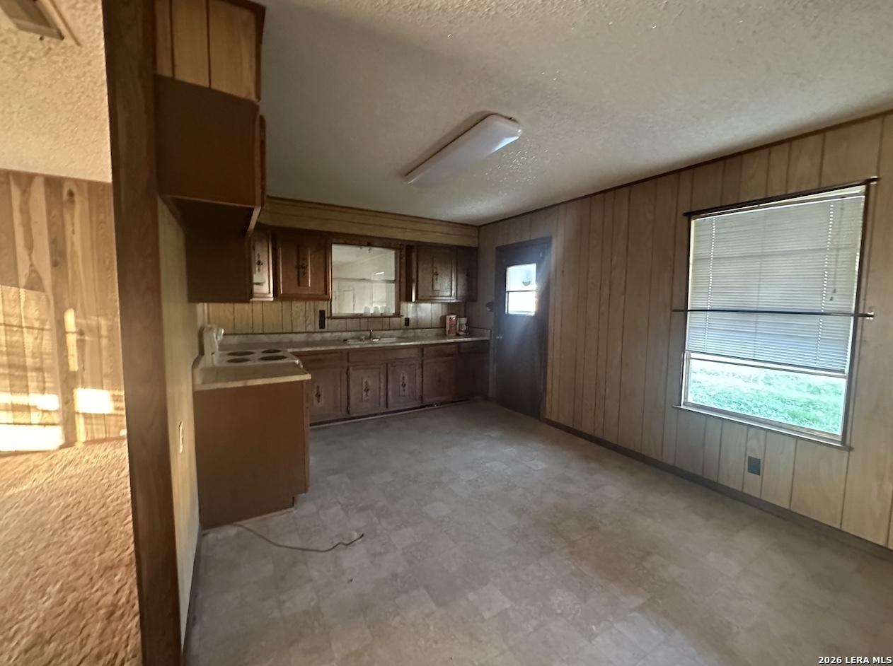 608 E Westmeyer Street Poth TX 78147