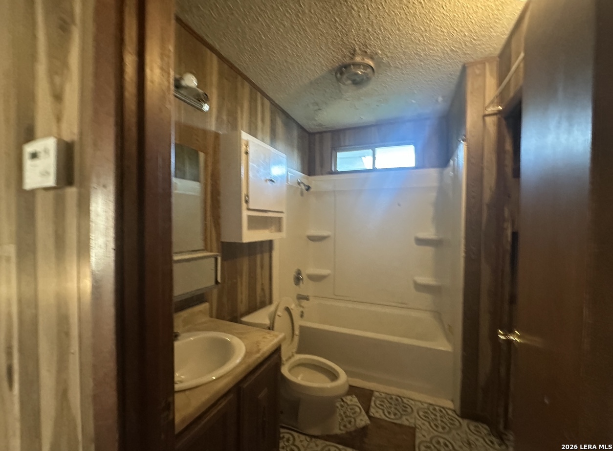 608 E Westmeyer Street Poth TX 78147