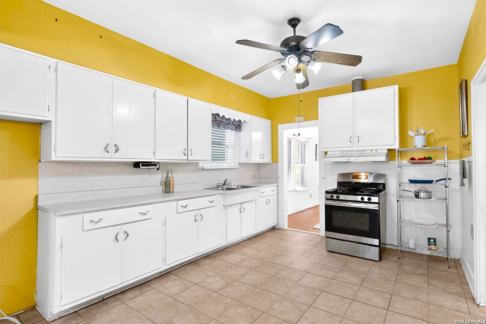 230 W High Avenue San Antonio TX 78210
