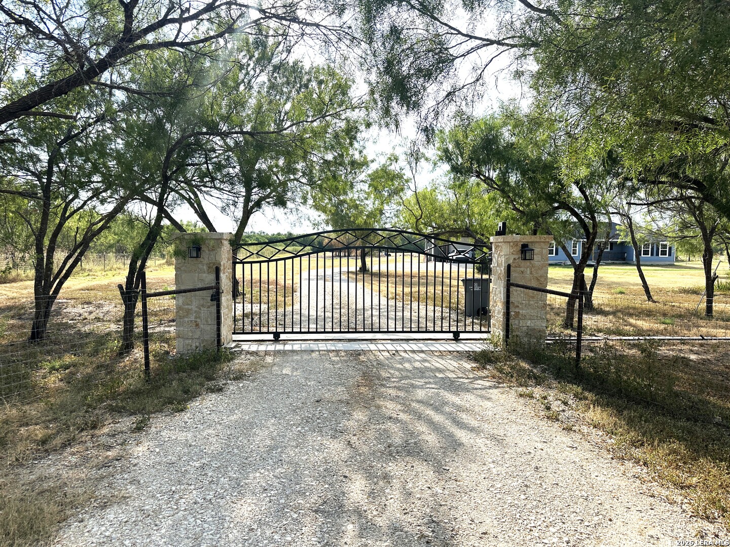 2171 & 2155 County Road 5710 Devine TX 78016