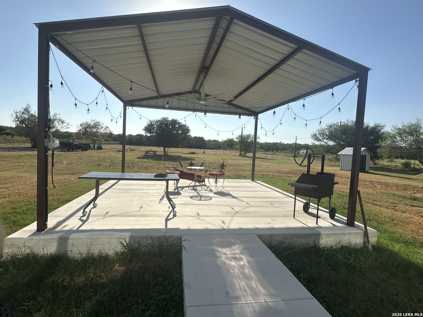 2171 & 2155 County Road 5710 Devine TX 78016