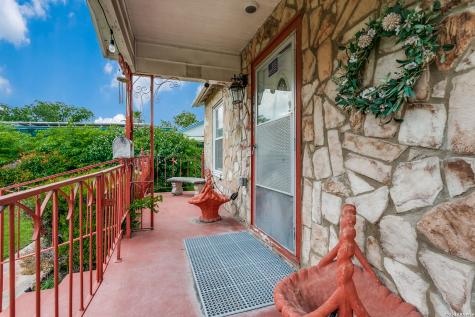 147 Ellana Claire Street San Antonio TX 78225