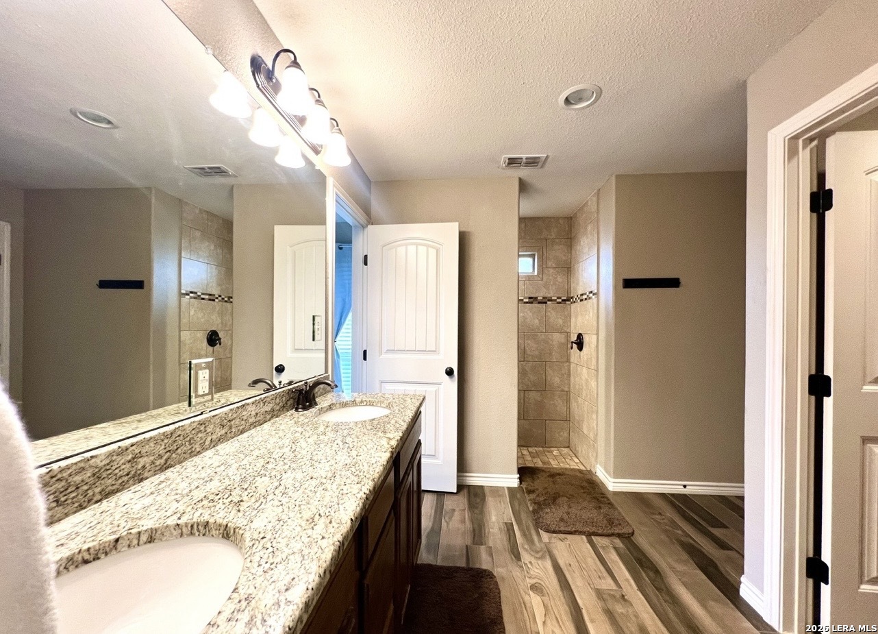 1729 Vista View Drive Pleasanton TX 78064