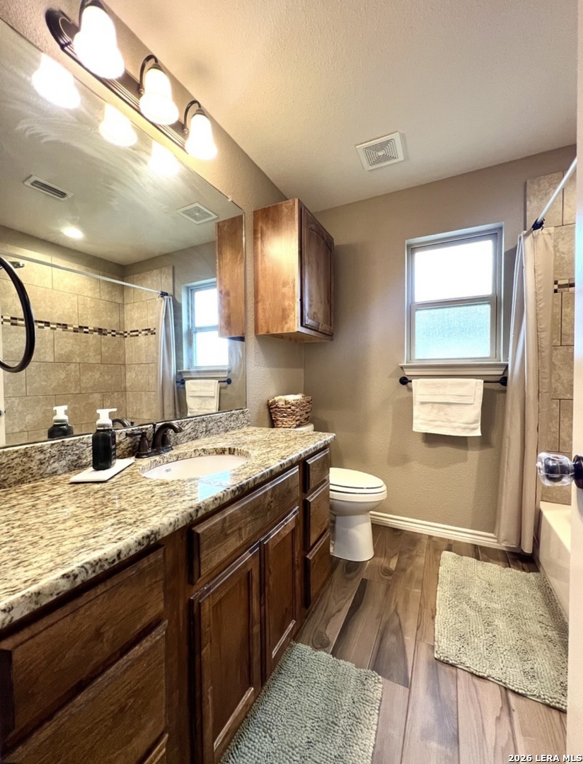 1729 Vista View Drive Pleasanton TX 78064
