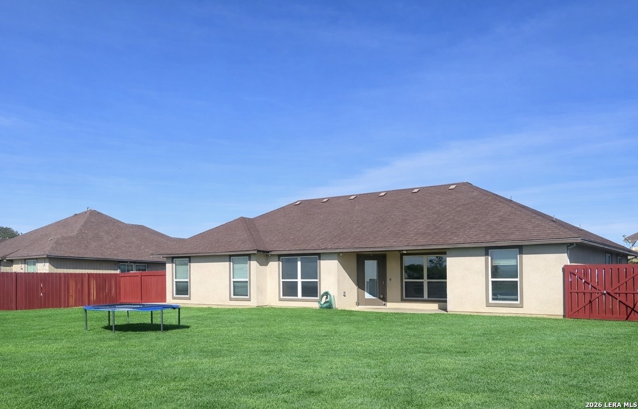 1729 Vista View Drive Pleasanton TX 78064