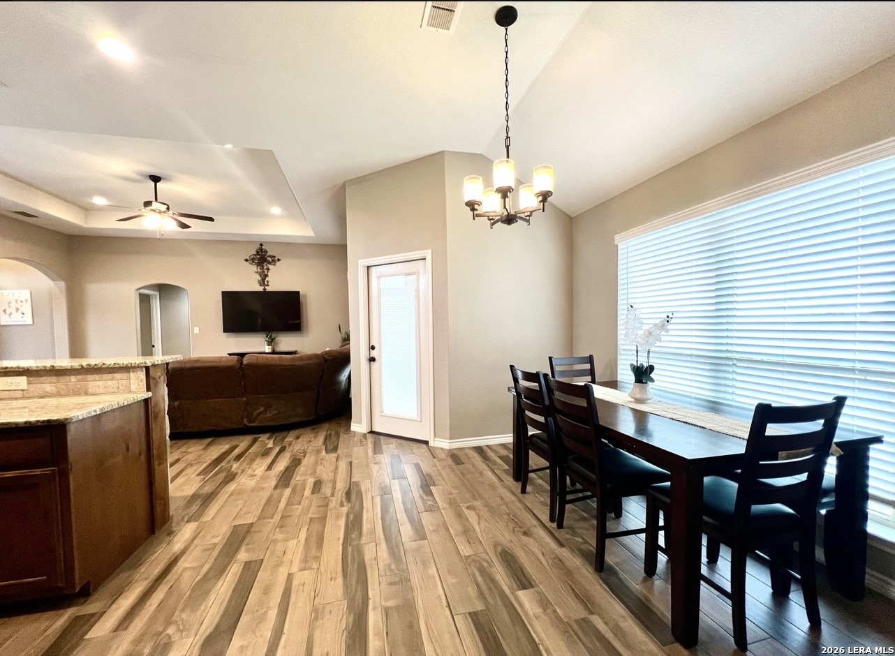 1729 Vista View Drive Pleasanton TX 78064