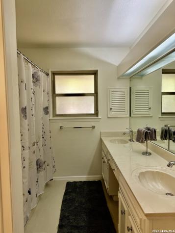 437 Sagecrest Hollywood Park TX 78232