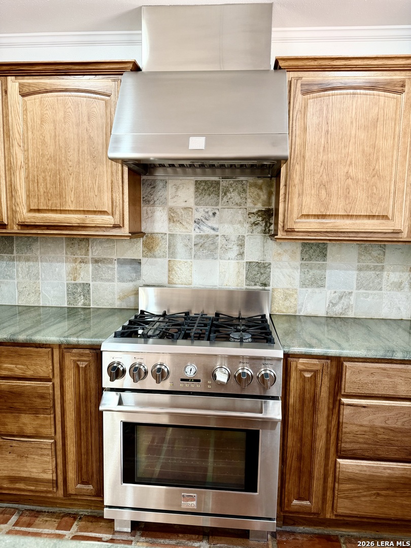 437 Sagecrest Hollywood Park TX 78232