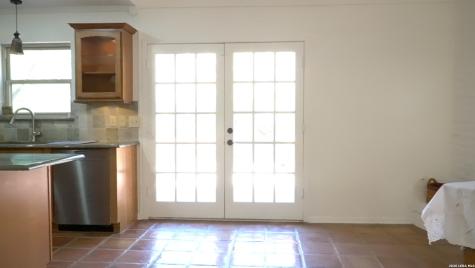 437 Sagecrest Hollywood Park TX 78232