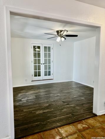 437 Sagecrest Hollywood Park TX 78232