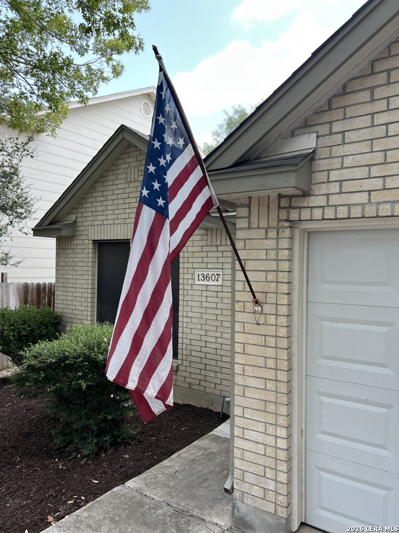 13607 Bridgeview San Antonio TX 78247