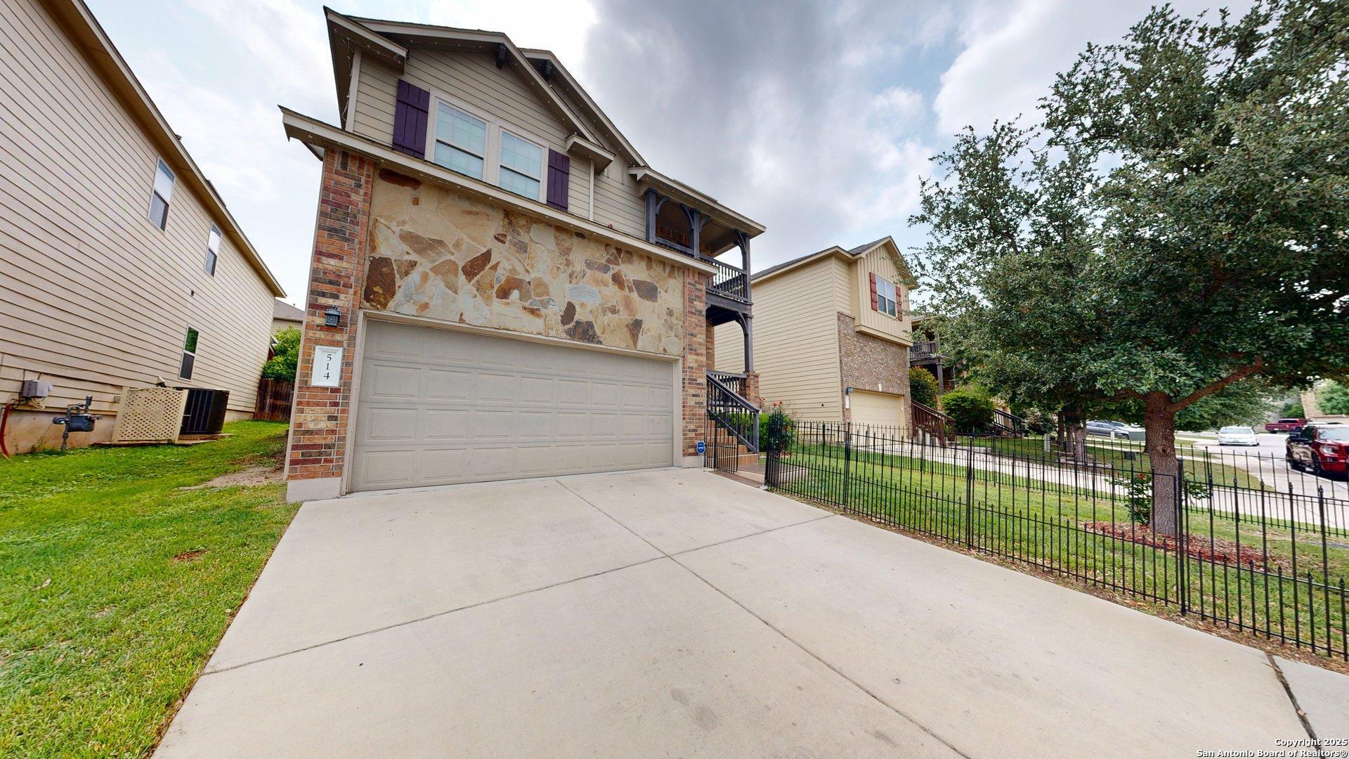 514 Fort Apache San Antonio TX 78245