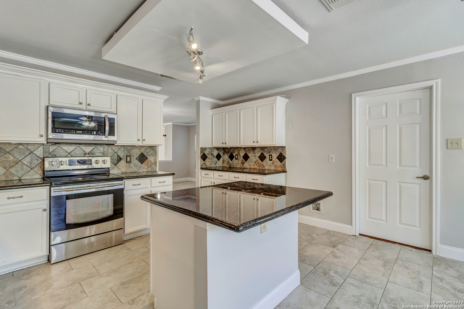 9523 Maverick Point San Antonio TX 78240