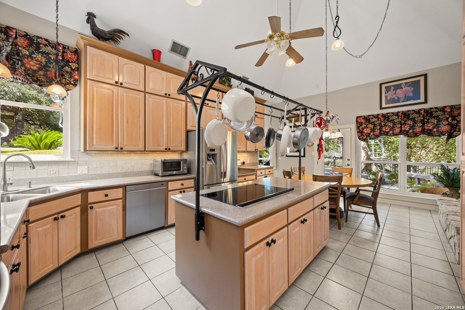 7587 Dietz Elkhorn Road Fair Oaks Ranch TX 78015