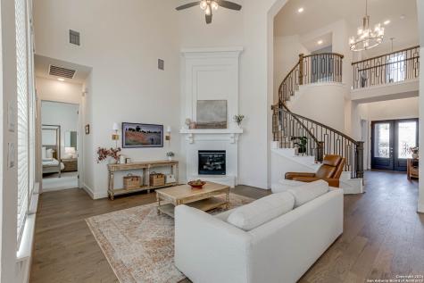 10042 Deidehban Drive Boerne TX 78006