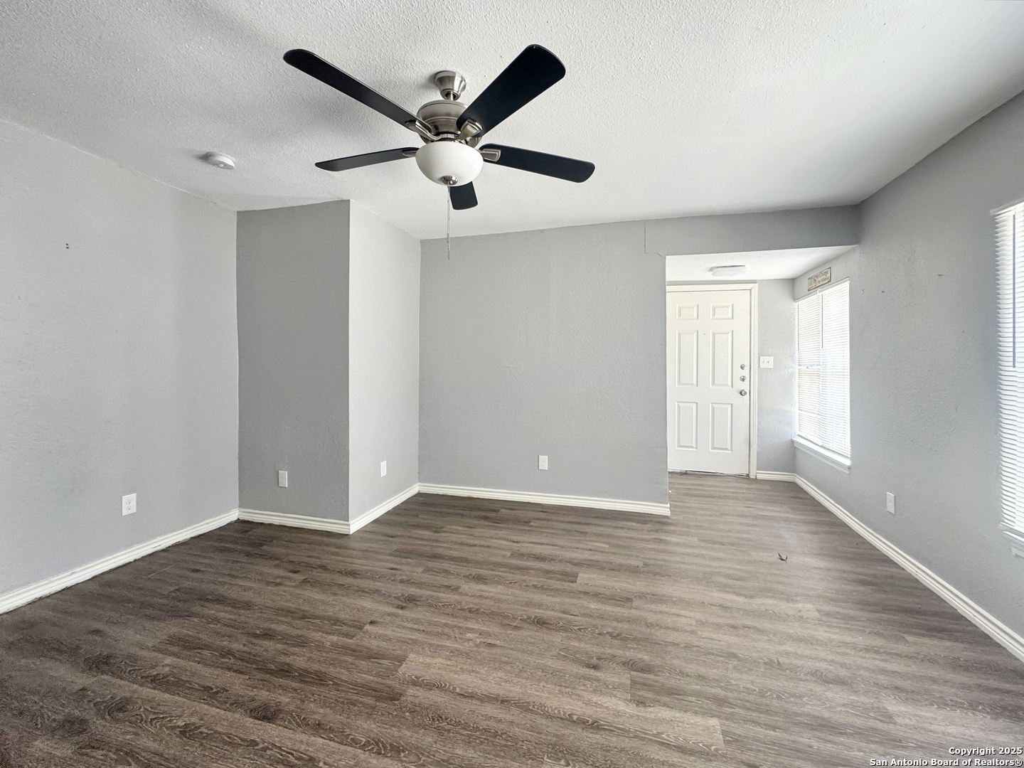 1611 La Manda San Antonio TX 78201