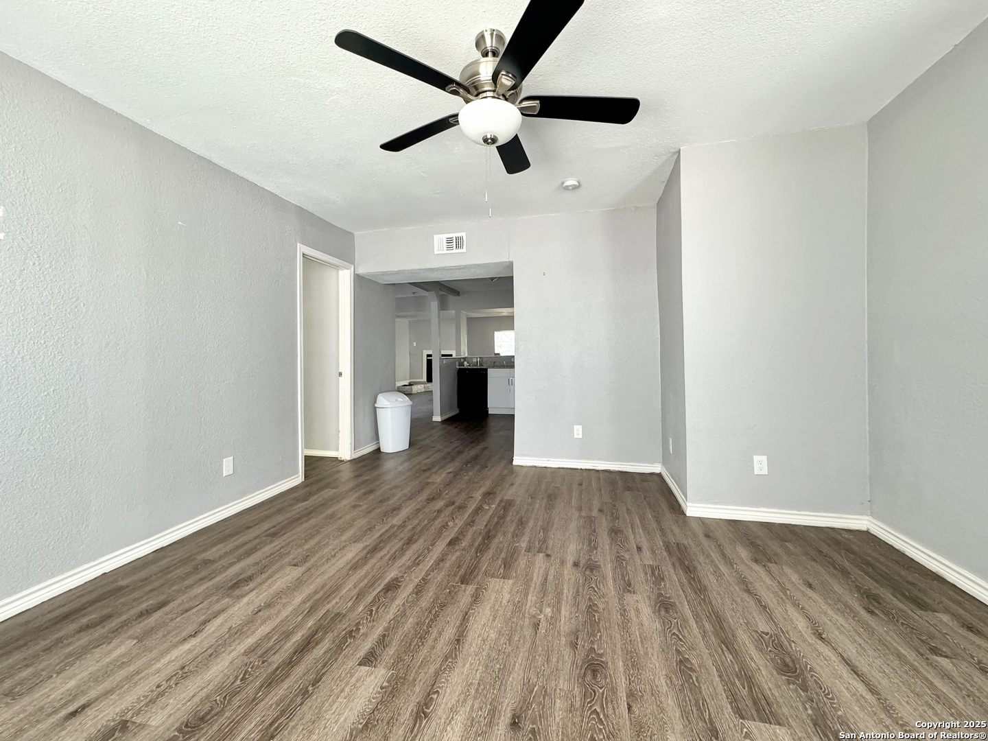 1611 La Manda San Antonio TX 78201