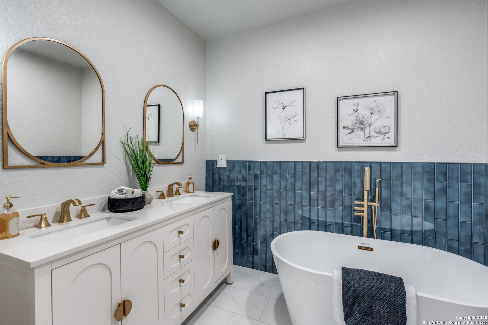 140 Harmon San Antonio TX 78209