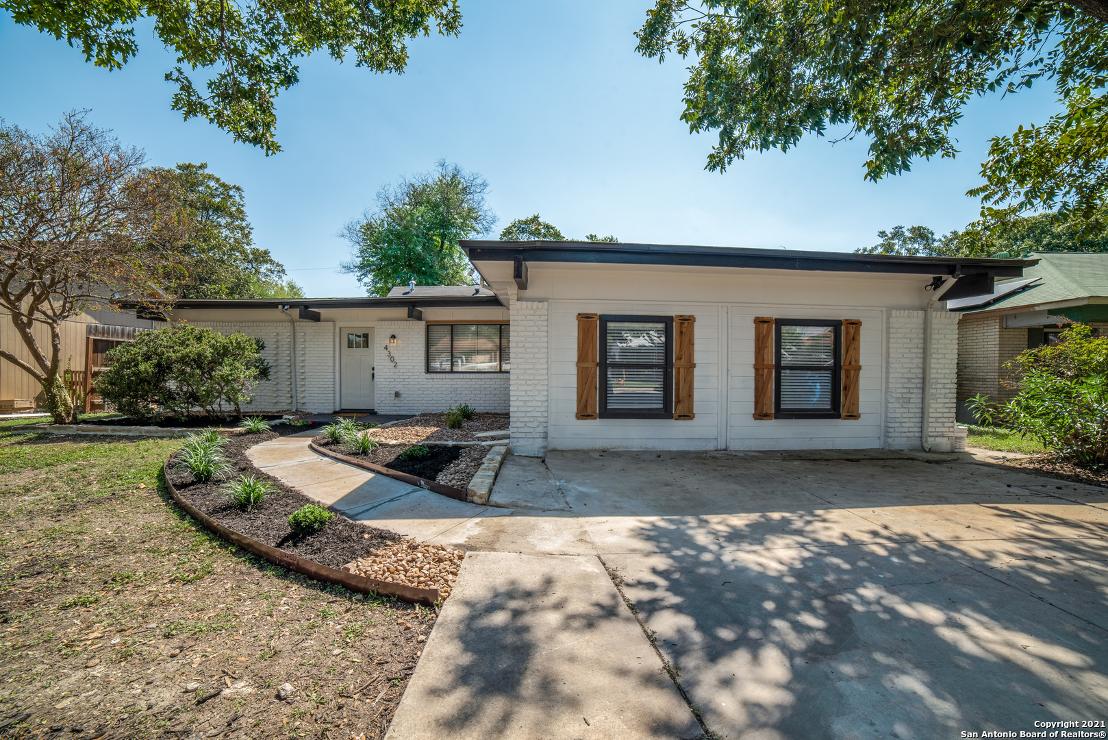 4302 Summer Sun Lane San Antonio TX 78217