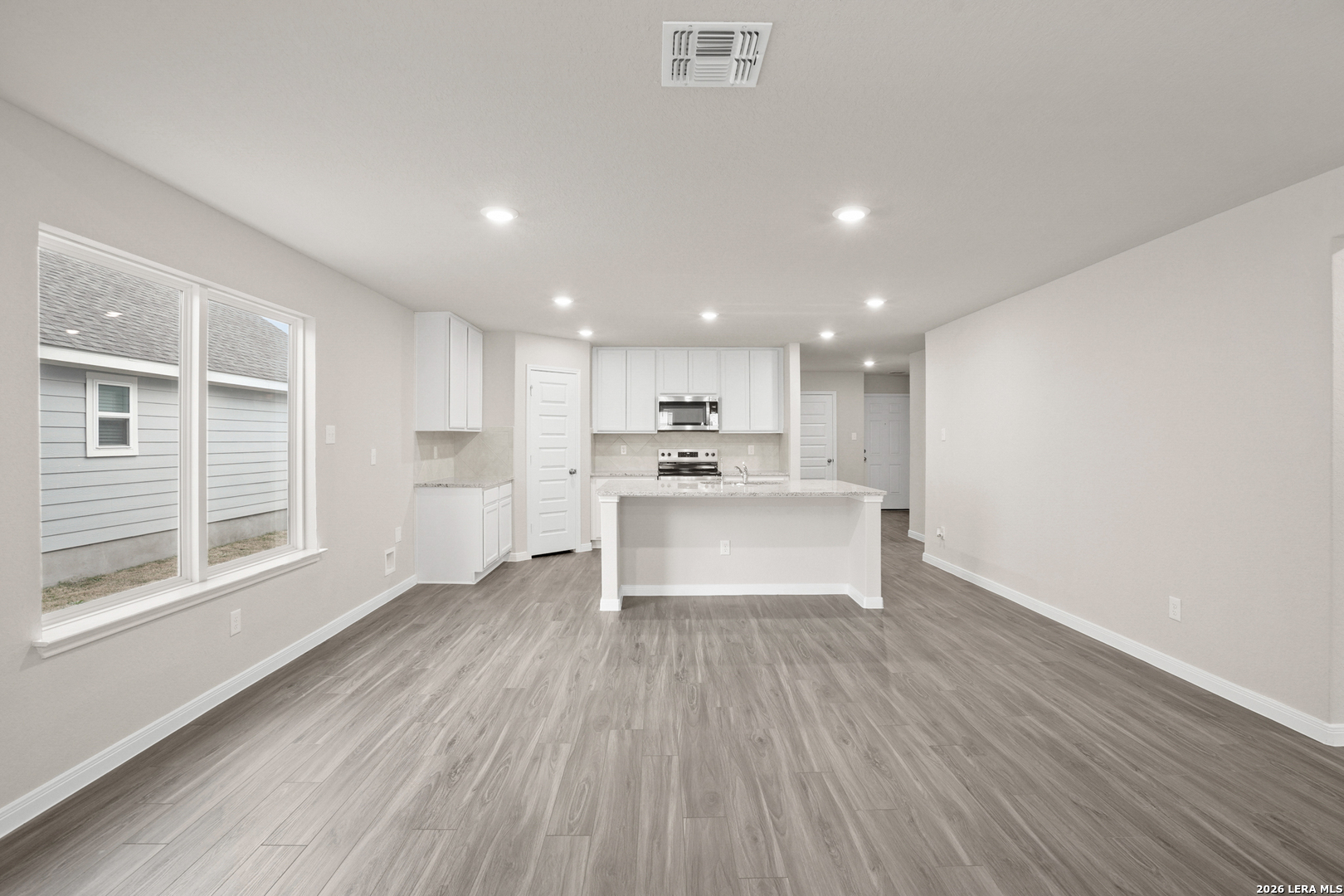 1208 Sweden Seguin TX 78155