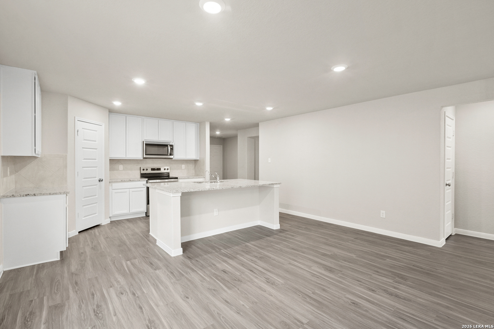 1208 Sweden Seguin TX 78155