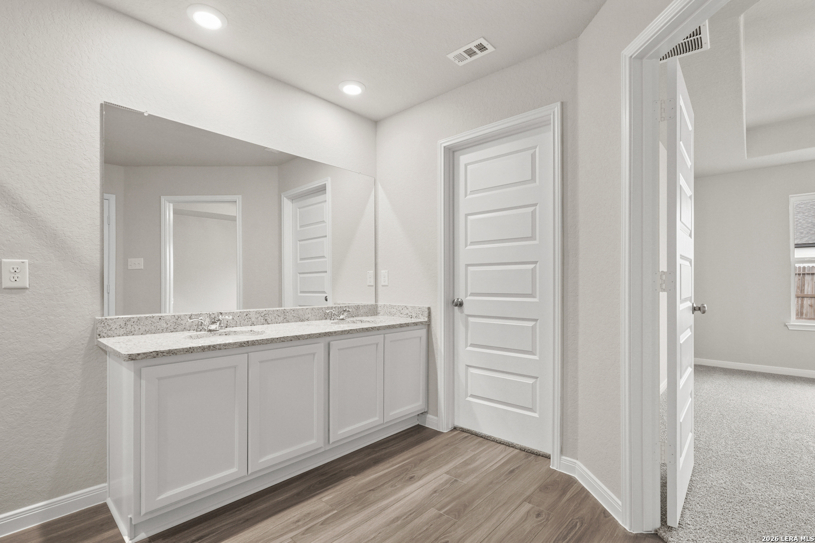 1208 Sweden Seguin TX 78155