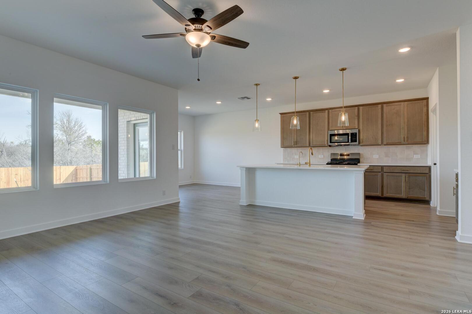 119 Thornbloom San Antonio TX 78253