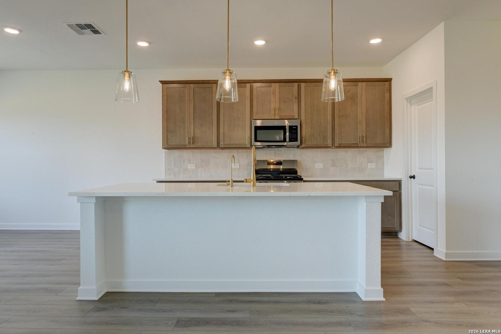 119 Thornbloom San Antonio TX 78253