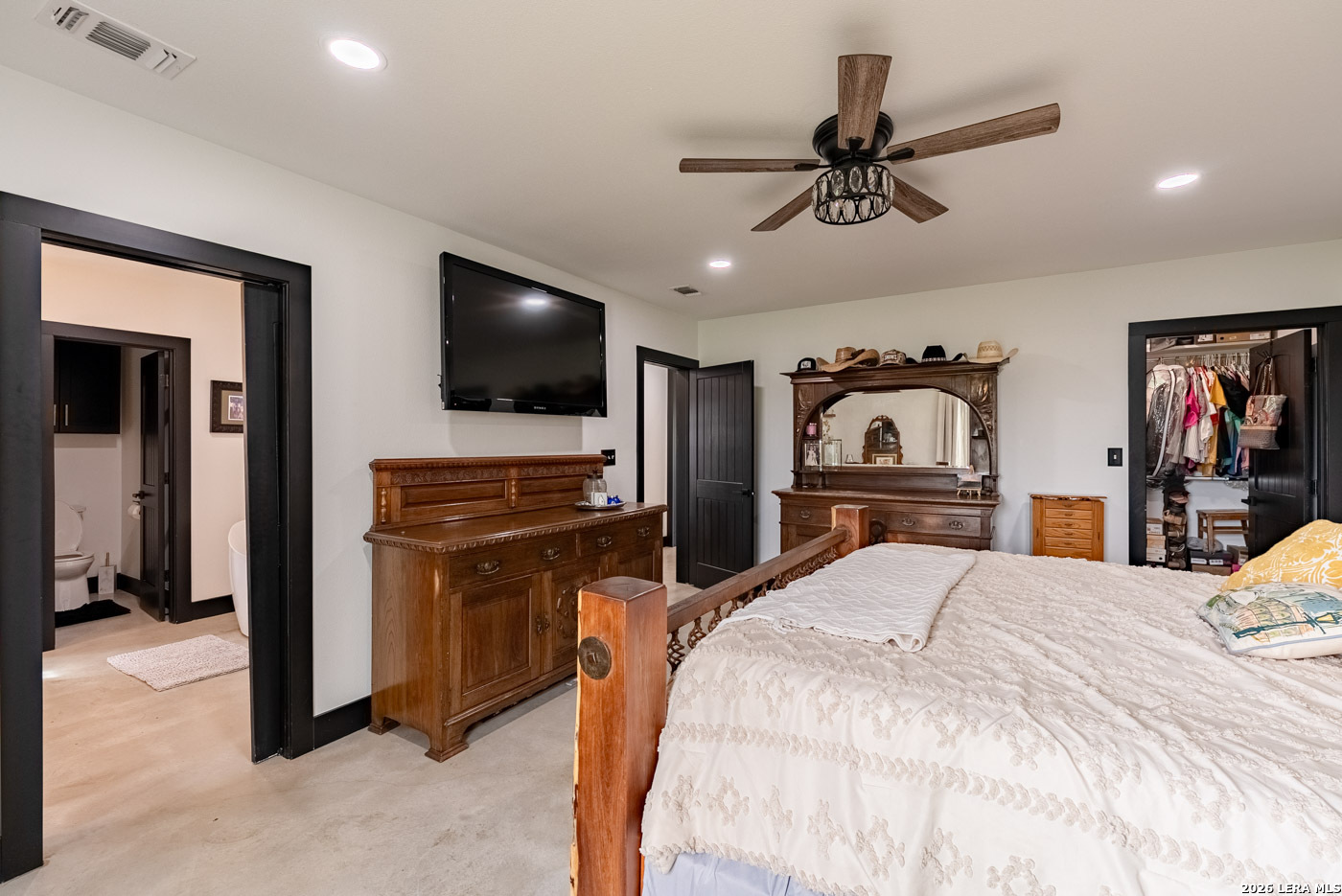 3350 Fm 1104 Kingsbury TX 78638
