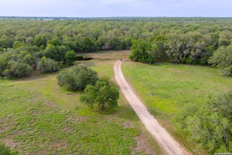 3350 Fm 1104 Kingsbury TX 78638