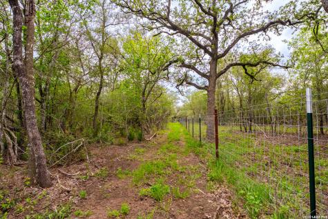 3350 Fm 1104 Kingsbury TX 78638