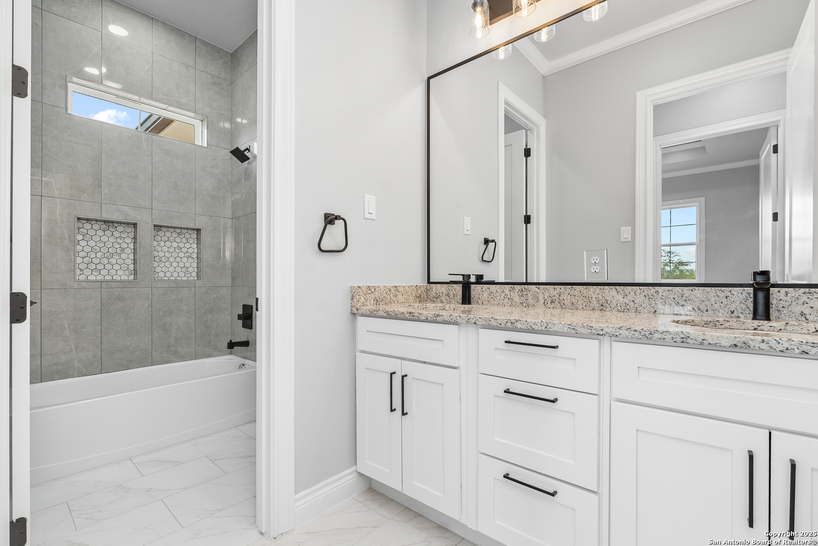3828 Palomino Springs Bandera TX 78003