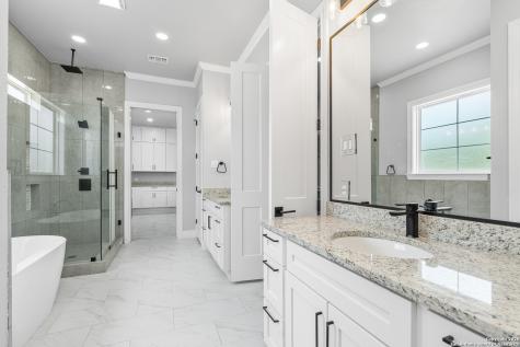 3828 Palomino Springs Bandera TX 78003