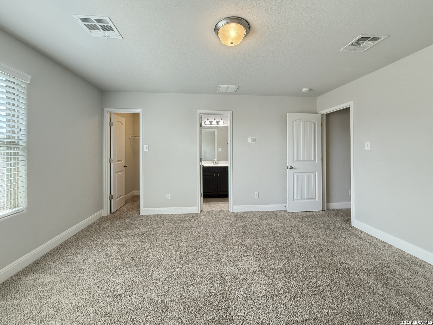 8720 Indian Bluff Converse TX 78109