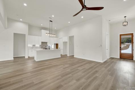 328 Compass Rose Canyon Lake TX 78133