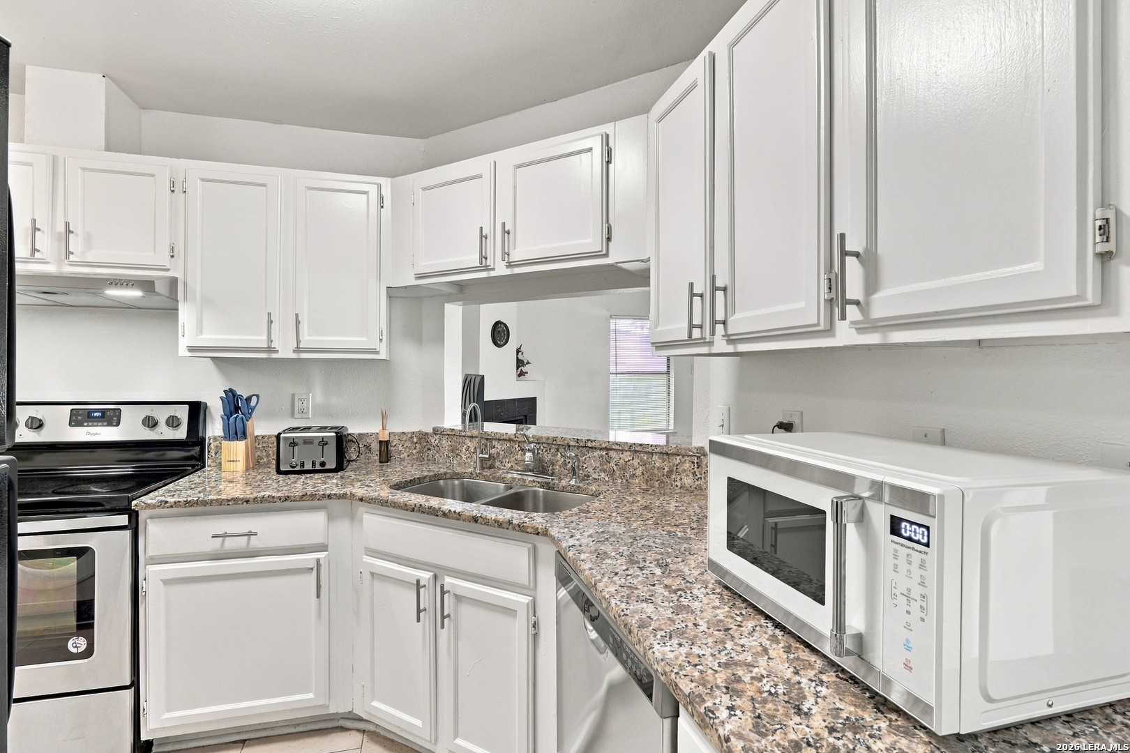4111 Sunrise Terrace San Antonio TX 78244