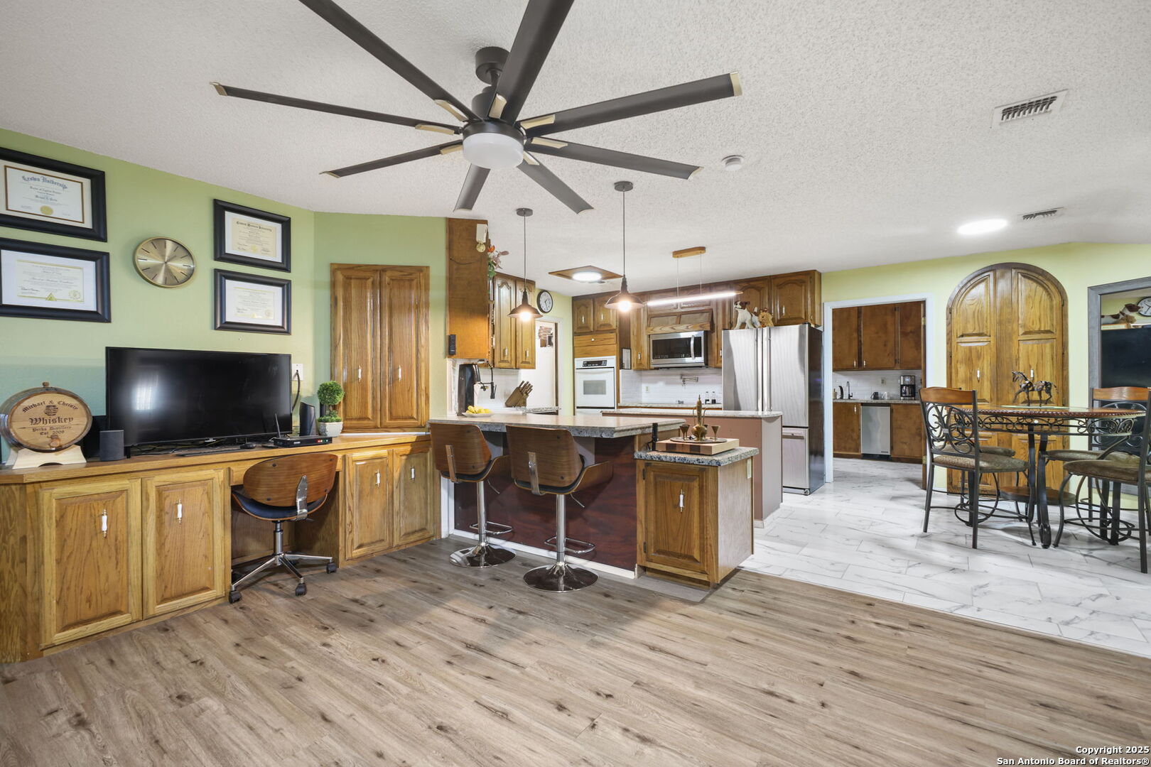 102 Southgate Pleasanton TX 78064