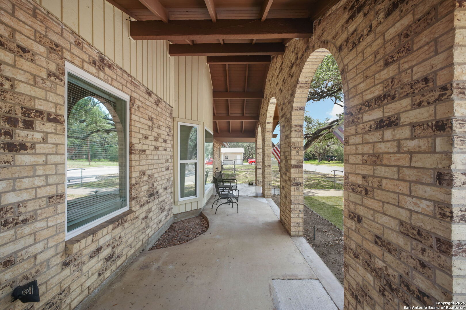 102 Southgate Pleasanton TX 78064
