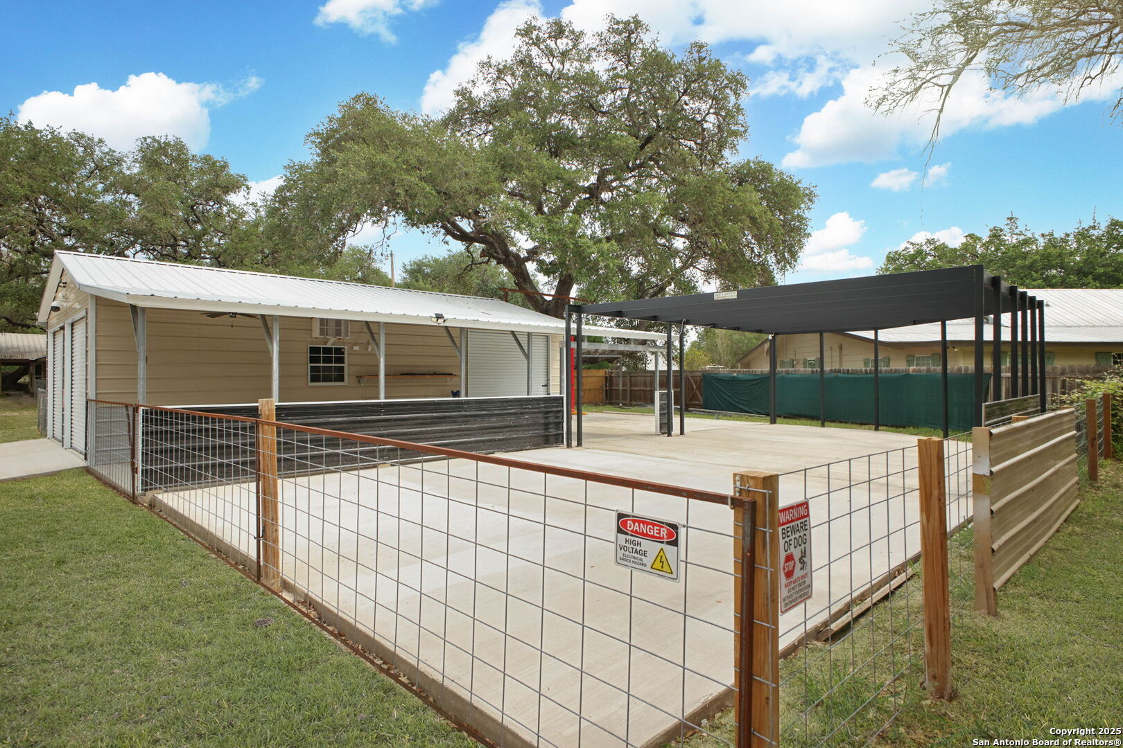 102 Southgate Pleasanton TX 78064