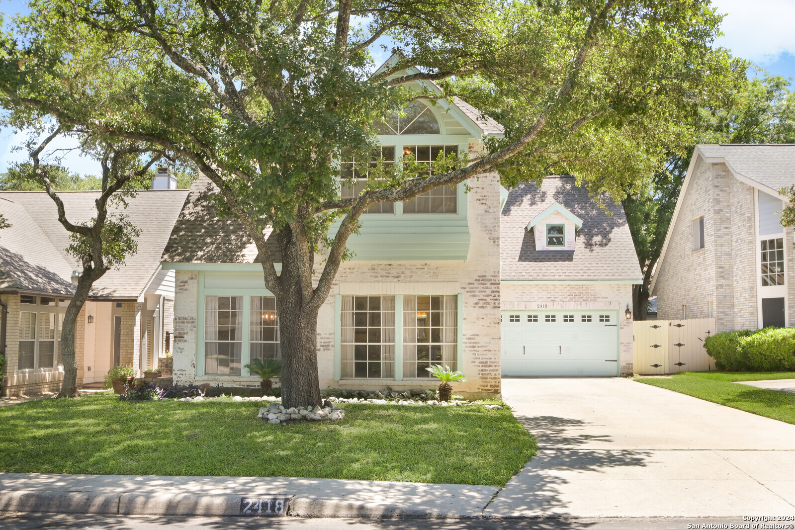 2418 Pendant Oak San Antonio TX 78232