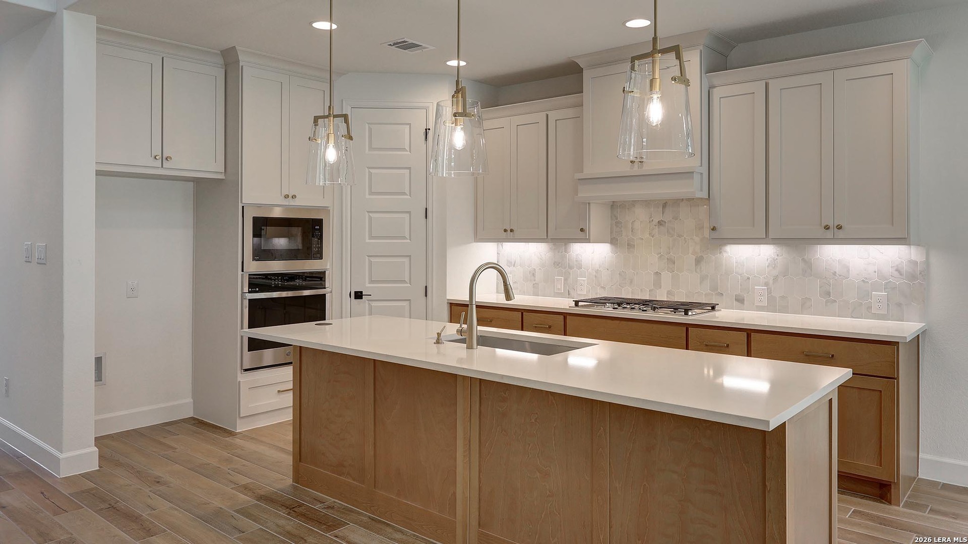 212 Boulder Creek Boerne TX 78006