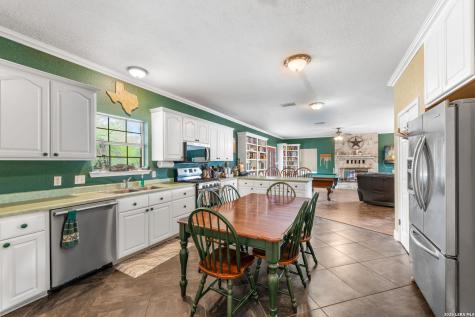 360 Pr 4619 Castroville TX 78009