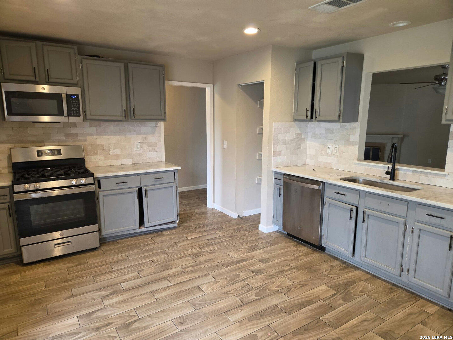 2914 Lakeland Drive San Antonio TX 78222