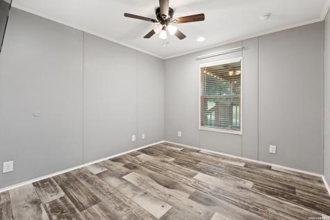 337 Dewey Lane Seguin TX 78155