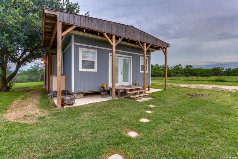337 Dewey Lane Seguin TX 78155
