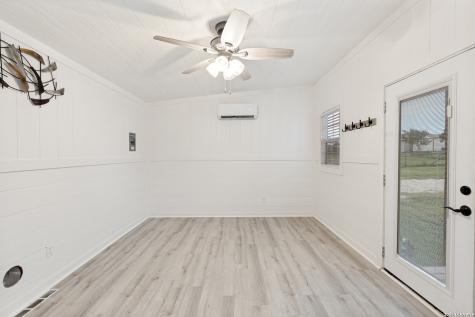 337 Dewey Lane Seguin TX 78155