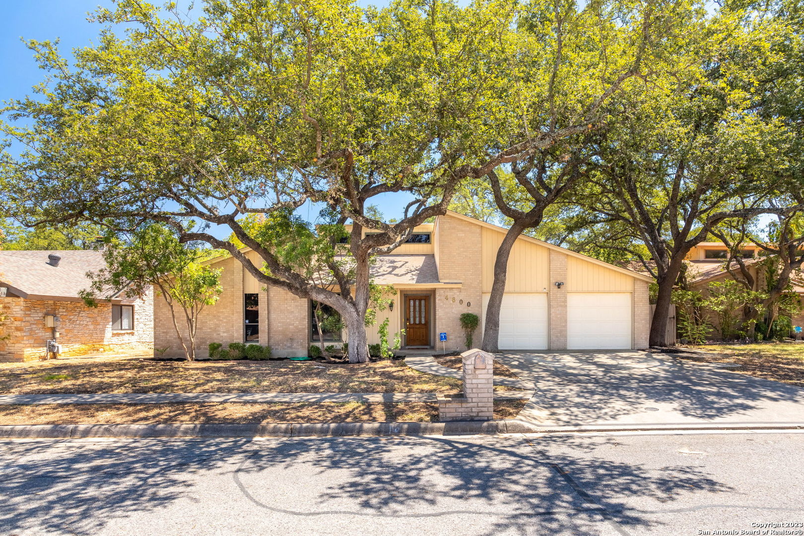4600 Emory Oak Woods San Antonio TX 78249